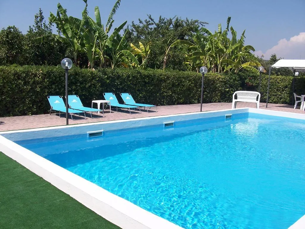 B&B Golf Club San Pablo location